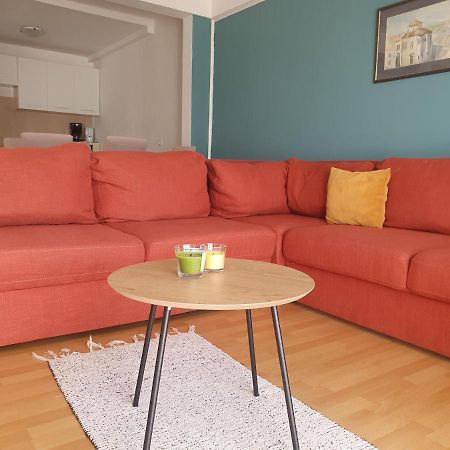 Cozy Two-Bedroom Apartment Zara Esterno foto